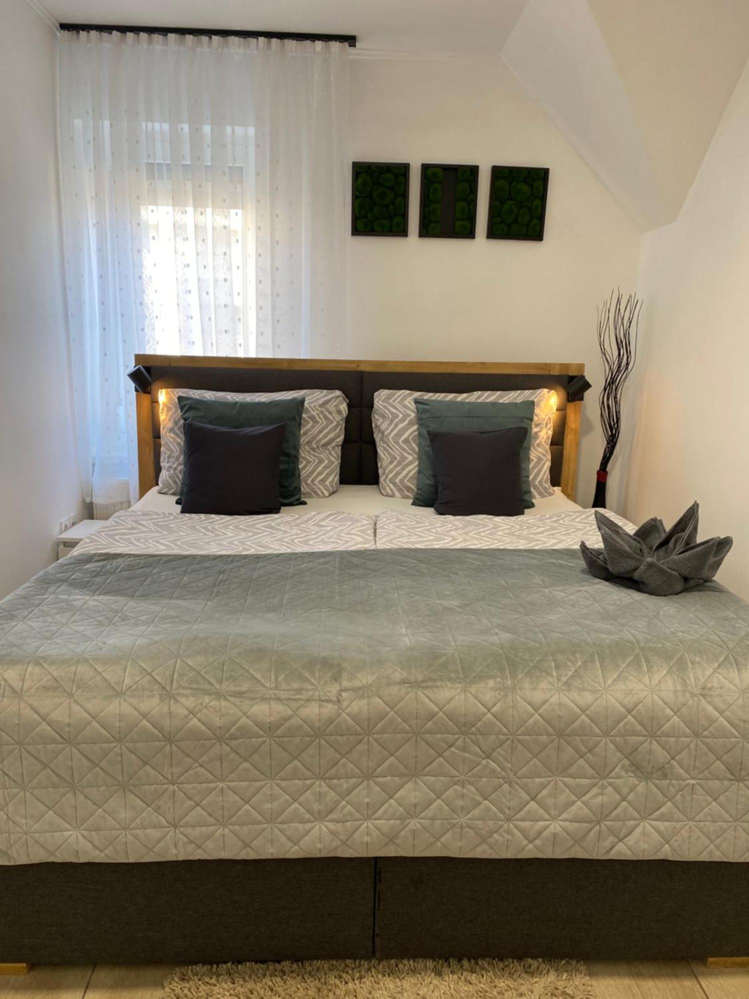 Ikon Apartment Хевіз Екстер'єр фото