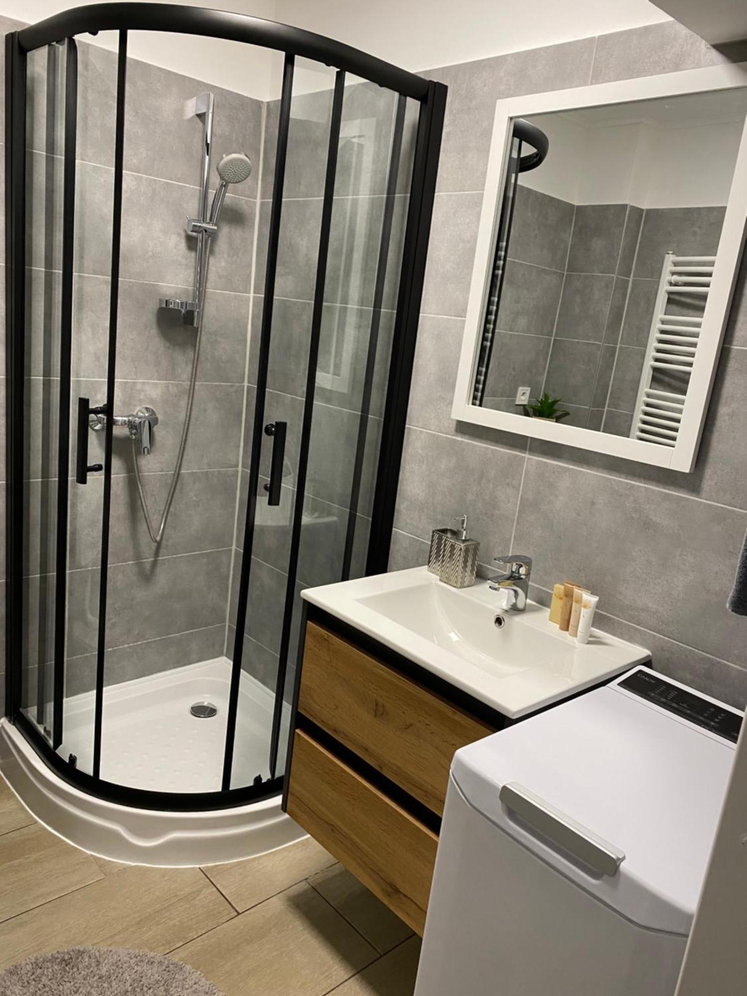 Ikon Apartment Хевіз Екстер'єр фото
